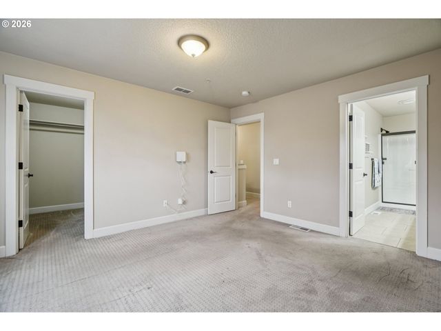 11350 Se FALCO St, Happy Valley, OR 97086