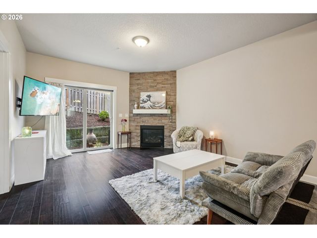 11350 Se FALCO St, Happy Valley, OR 97086