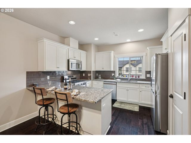 11350 Se FALCO St, Happy Valley, OR 97086