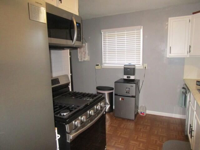 806 S ALLEN ST, Centralia, MO 65240