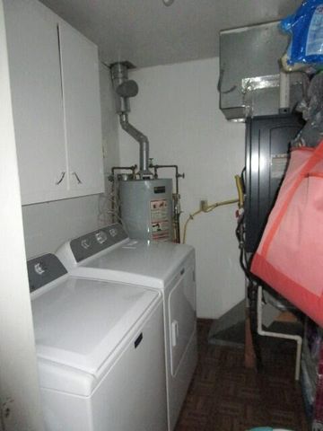 806 S ALLEN ST, Centralia, MO 65240