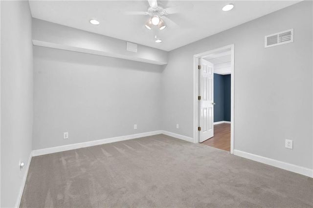 379 Creek Crossing Court, Grayson, GA 30017