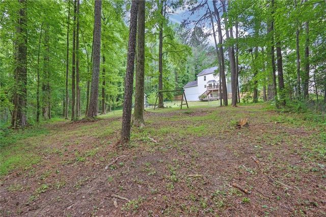 379 Creek Crossing Court, Grayson, GA 30017