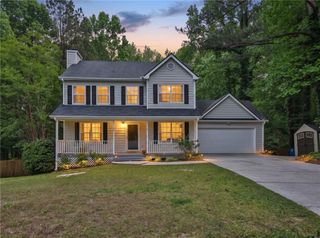 379 Creek Crossing Court, Grayson, GA 30017