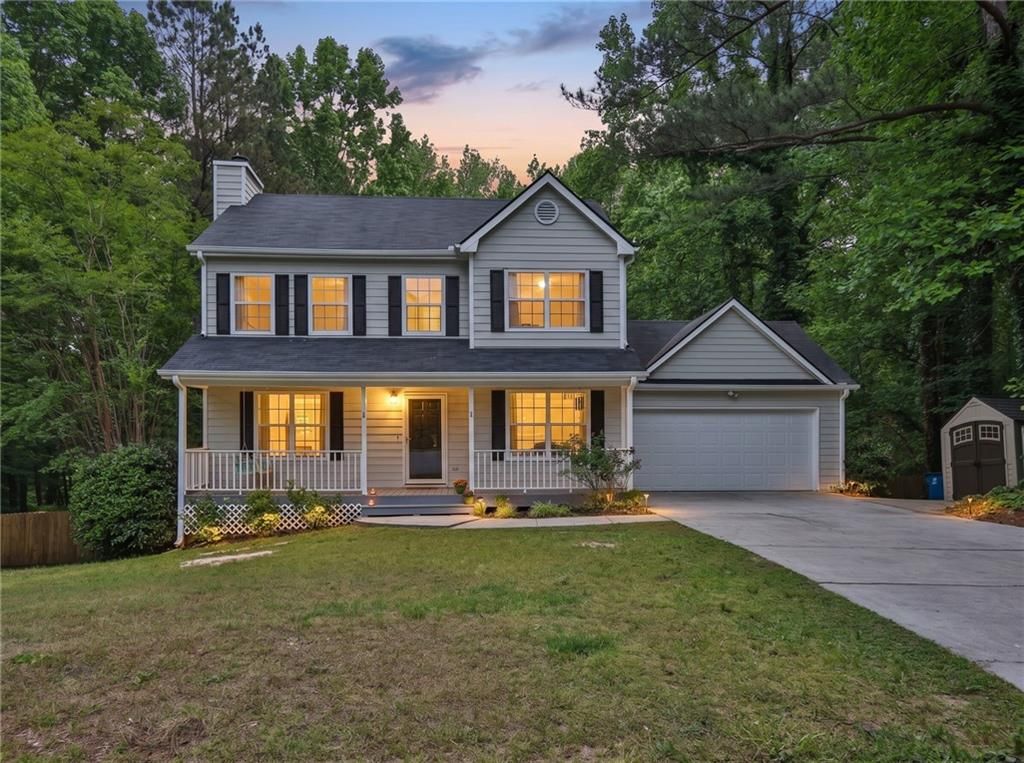 379 Creek Crossing Court, Grayson, GA 30017