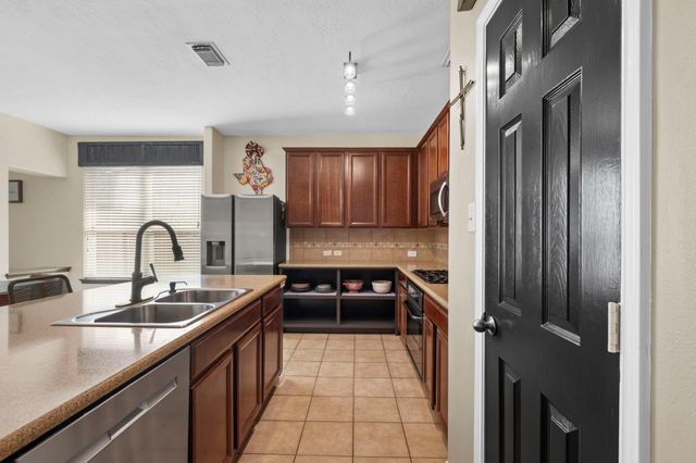 10939 Tattershall Lane, Missouri City, TX 77459