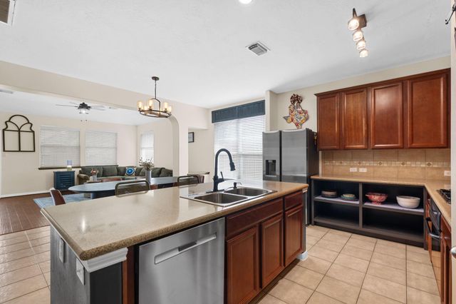 10939 Tattershall Lane, Missouri City, TX 77459