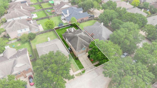 10939 Tattershall Lane, Missouri City, TX 77459