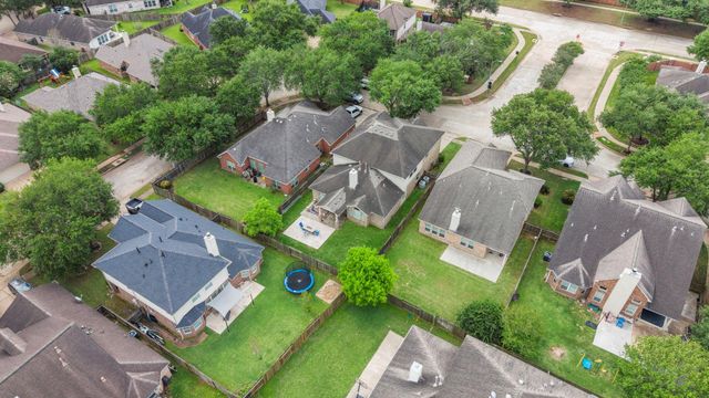 10939 Tattershall Lane, Missouri City, TX 77459