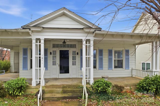 1011 Ashe Avenue NW, Lenoir, NC 28645