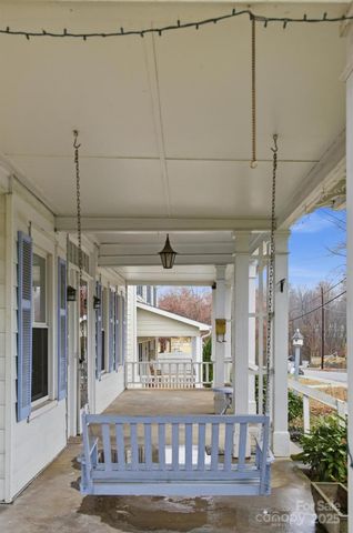 1011 Ashe Avenue NW, Lenoir, NC 28645