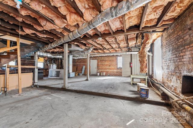 1011 Ashe Avenue NW, Lenoir, NC 28645