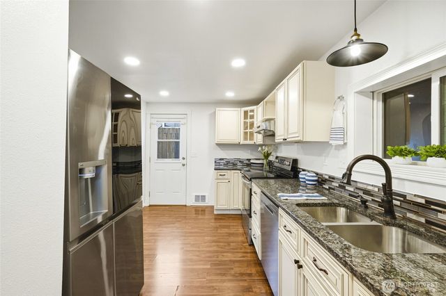 1809 21st Street, Everett, WA 98201