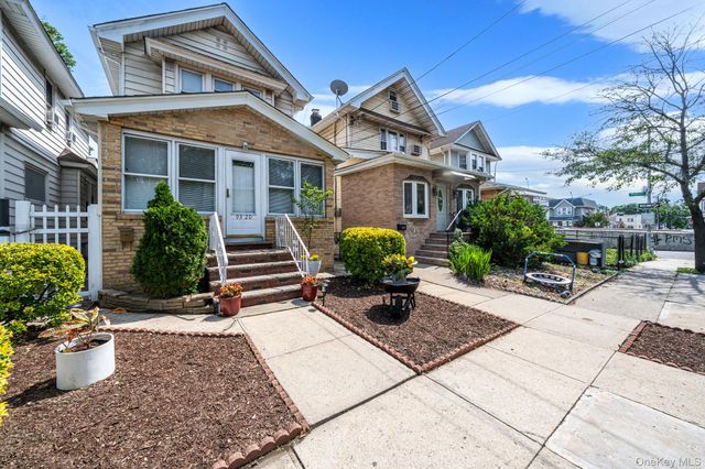 9320 92nd Avenue, Woodhaven, NY 11421