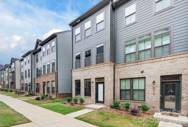 6019 Fonsac Lane 2007A, Charlotte, NC 28217