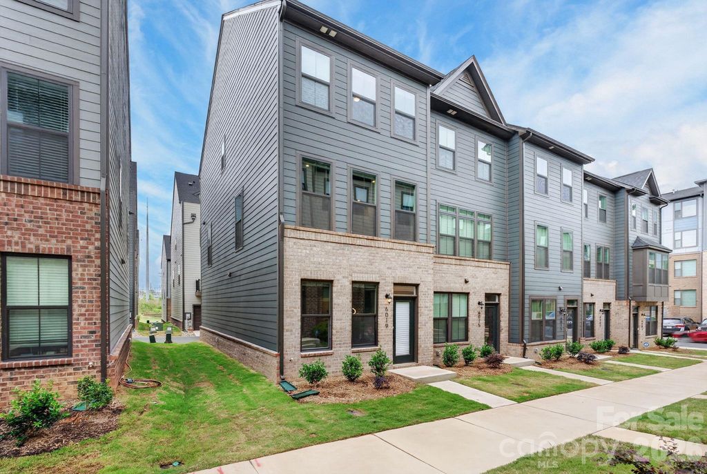 6019 Fonsac Lane 2007A, Charlotte, NC 28217