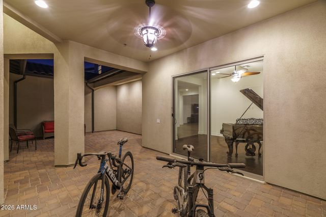 9563 W JJ RANCH Road, Peoria, AZ 85383