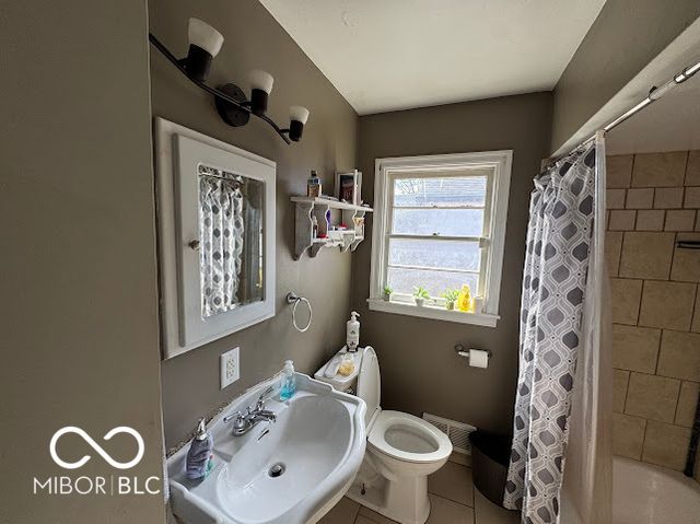 1705 Winfield Avenue, Indianapolis, IN 46222