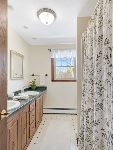 15 Riverside Dr, Mansfield, MA 02048