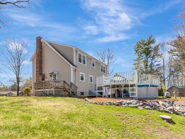 15 Riverside Dr, Mansfield, MA 02048