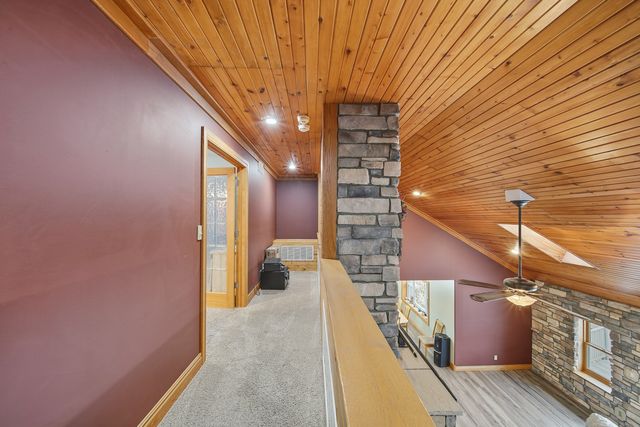 7231 S lost Nation Road, Dixon, IL 61021