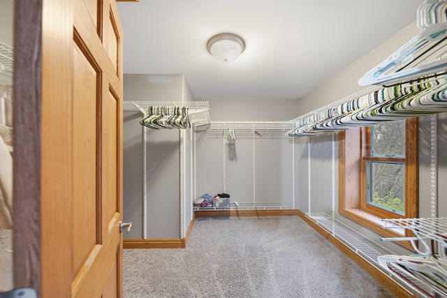 7231 S lost Nation Road, Dixon, IL 61021