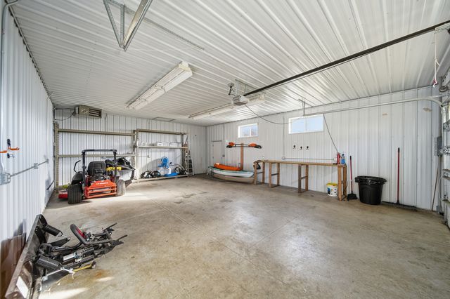 7231 S lost Nation Road, Dixon, IL 61021