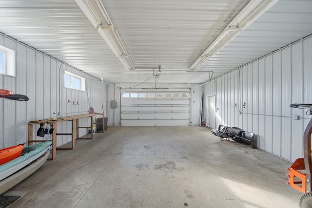 7231 S lost Nation Road, Dixon, IL 61021