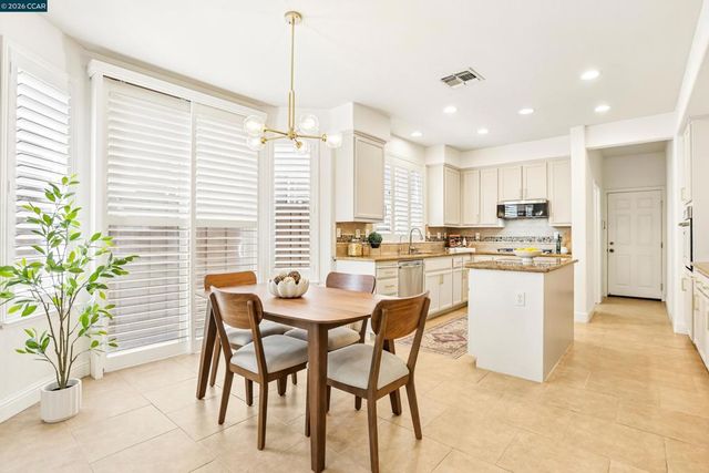 1344 Panwood Ct, Brentwood, CA 94513