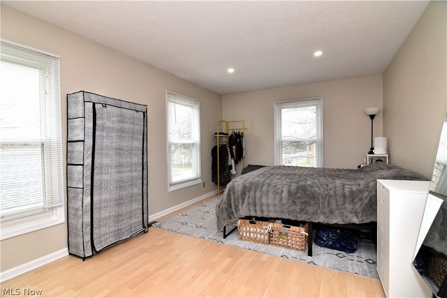 2108 Glouchester Drive, Lyndhurst, OH 44124