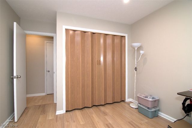 2108 Glouchester Drive, Lyndhurst, OH 44124