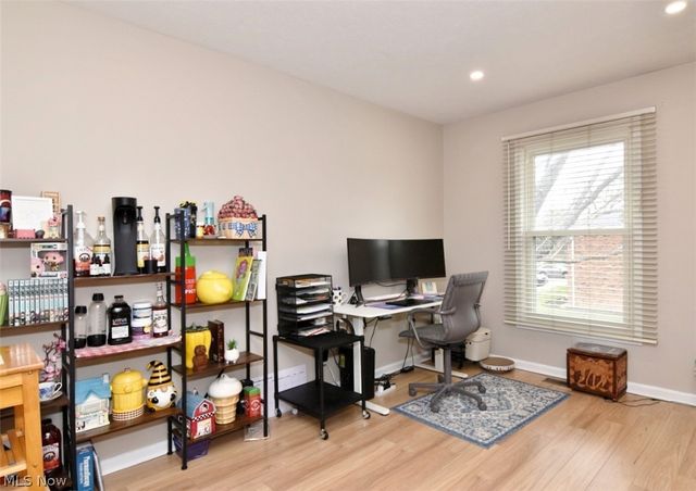 2108 Glouchester Drive, Lyndhurst, OH 44124