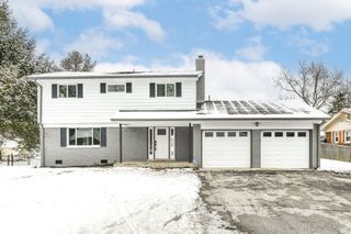 7748 Hillcrest Drive, Mooresville, IN 46158