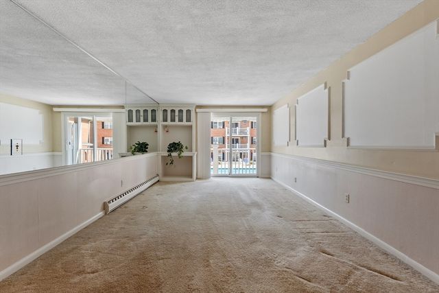 36 Leonard Rd 36, Boxborough, MA 01719