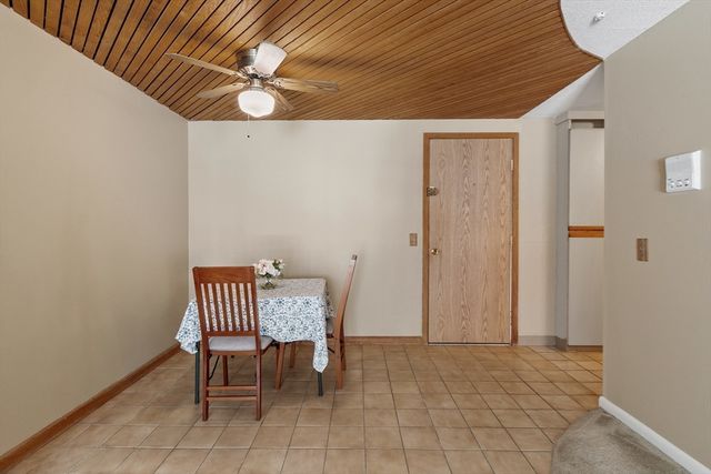 36 Leonard Rd 36, Boxborough, MA 01719