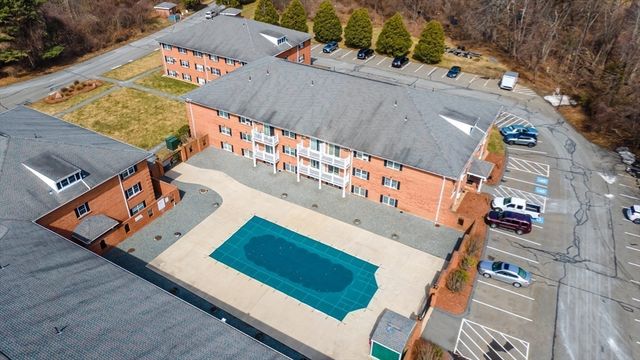 36 Leonard Rd 36, Boxborough, MA 01719