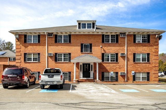 36 Leonard Rd 36, Boxborough, MA 01719