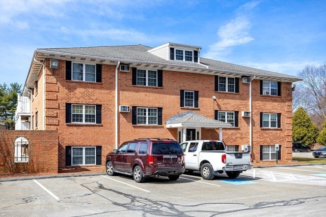 36 Leonard Rd 36, Boxborough, MA 01719