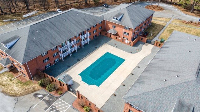 36 Leonard Rd 36, Boxborough, MA 01719