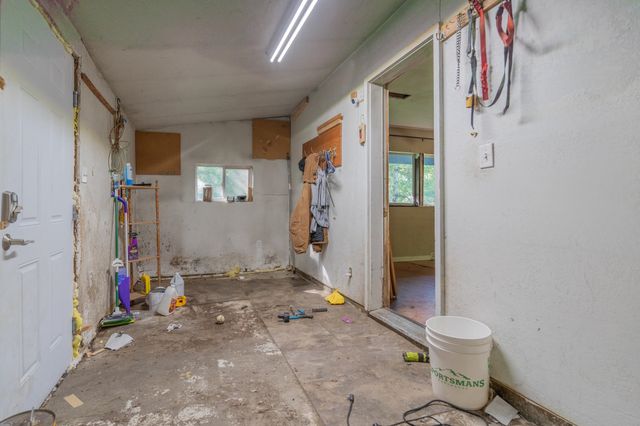 858 CRAZY HORSE WAY, Fairbanks, AK 99712