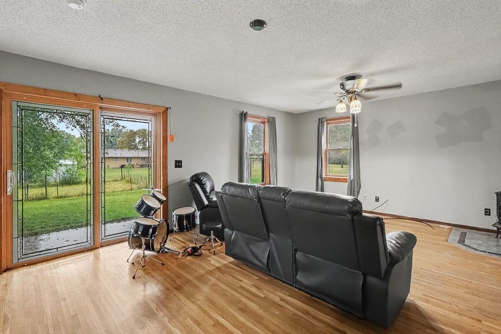 609 Main Street N, Lonsdale, MN 55046 — photo 5
