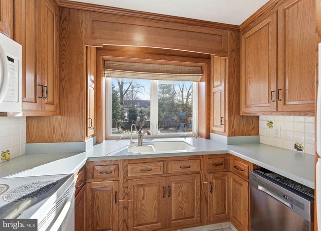 7 S GARFIELD AVE, Wenonah, NJ 08090