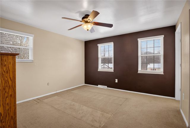 106 Valley Hi Dr, Ross Twp, PA 15229