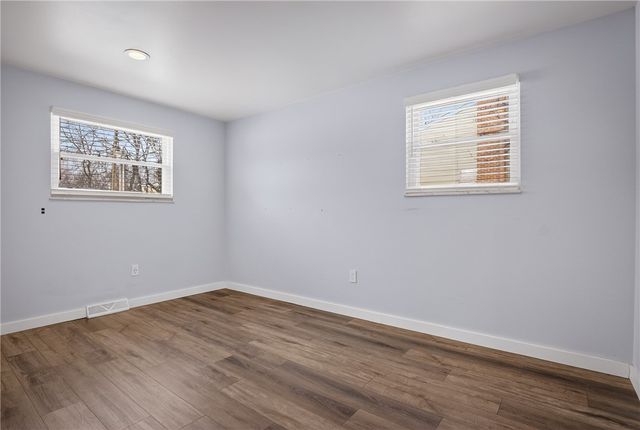 106 Valley Hi Dr, Ross Twp, PA 15229