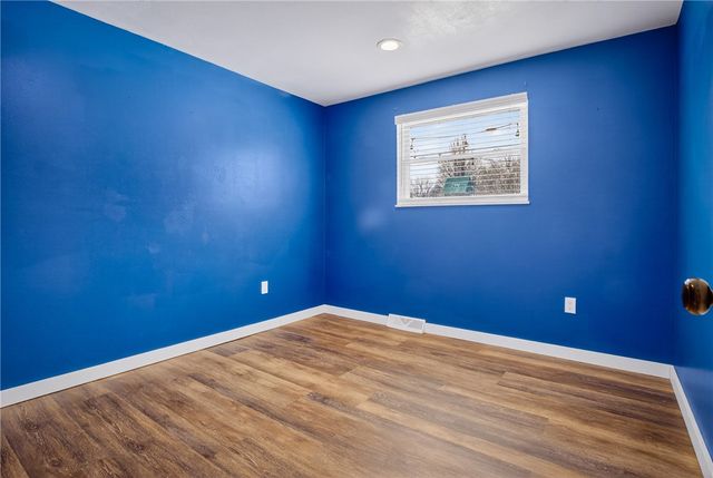 106 Valley Hi Dr, Ross Twp, PA 15229