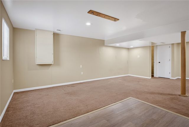 106 Valley Hi Dr, Ross Twp, PA 15229