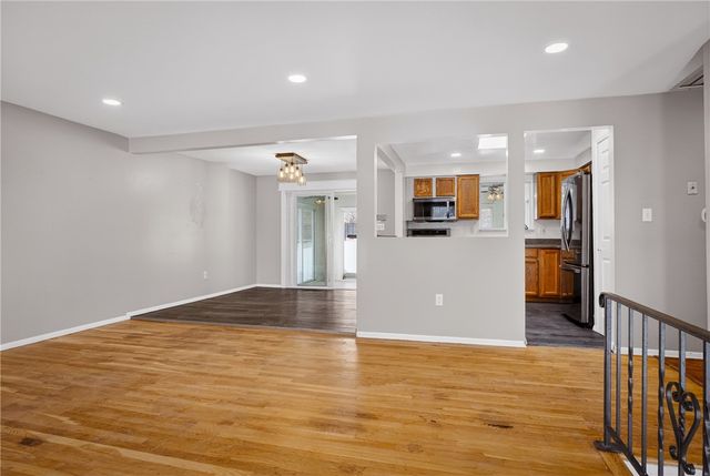 106 Valley Hi Dr, Ross Twp, PA 15229