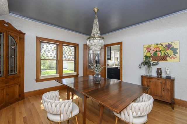 2844 N Hartung AVENUE, Milwaukee, WI 53210