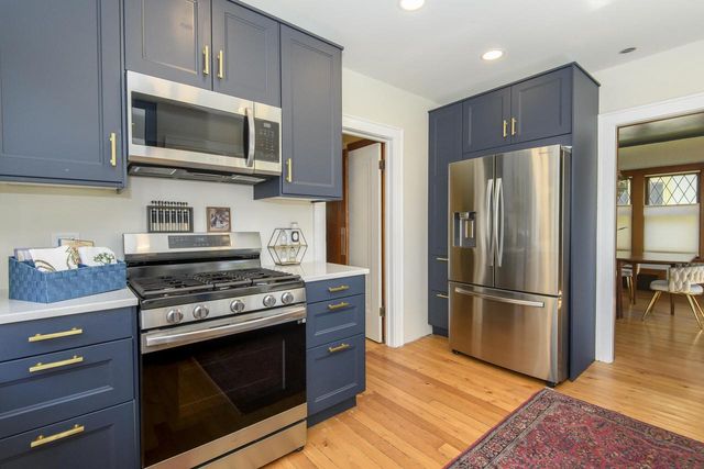 2844 N Hartung AVENUE, Milwaukee, WI 53210