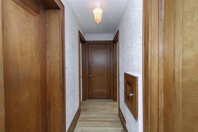 2844 N Hartung AVENUE, Milwaukee, WI 53210